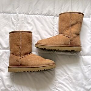 Ugg classic short boot